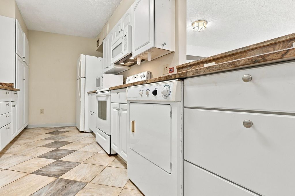 400 20th Ave N Apt 604, Myrtle Beach, SC 29577 — photo 5