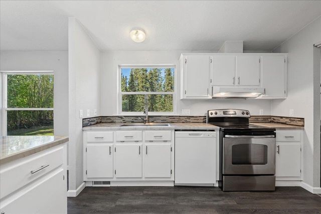 2275 REDSTONE ROAD, North Pole, AK 99705