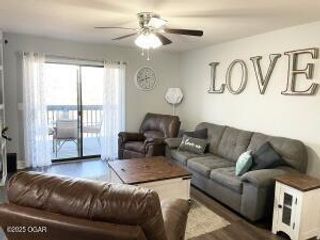 186 Bunker Ridge Drive 10, Branson, MO 65616