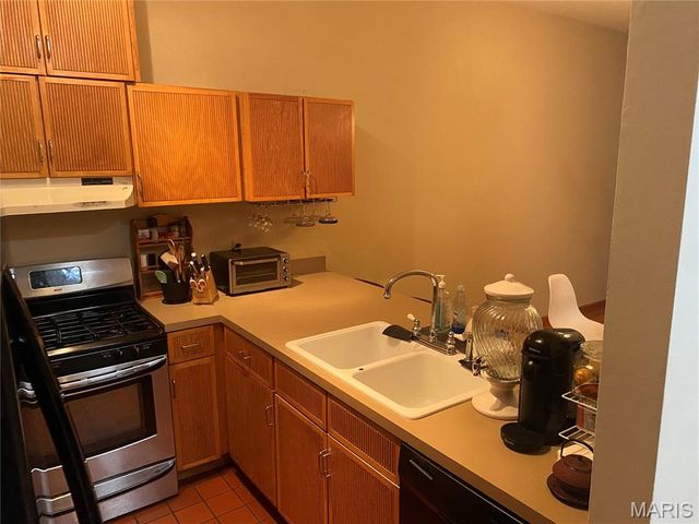 2234 Hickory Street, St Louis, MO 63104