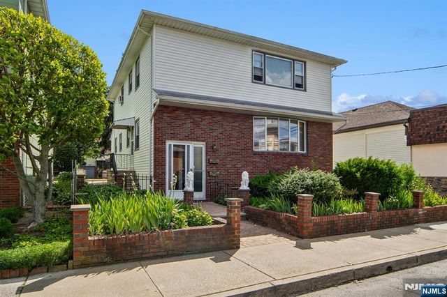 27 - 29 Crystal Street, North Arlington, NJ 07031