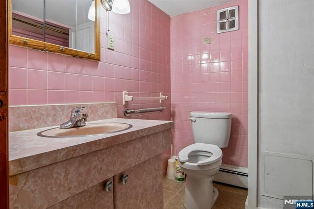 27 - 29 Crystal Street, North Arlington, NJ 07031
