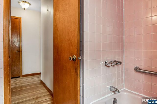 27 - 29 Crystal Street, North Arlington, NJ 07031