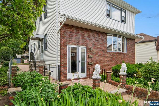 27 - 29 Crystal Street, North Arlington, NJ 07031