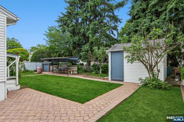 27 - 29 Crystal Street, North Arlington, NJ 07031