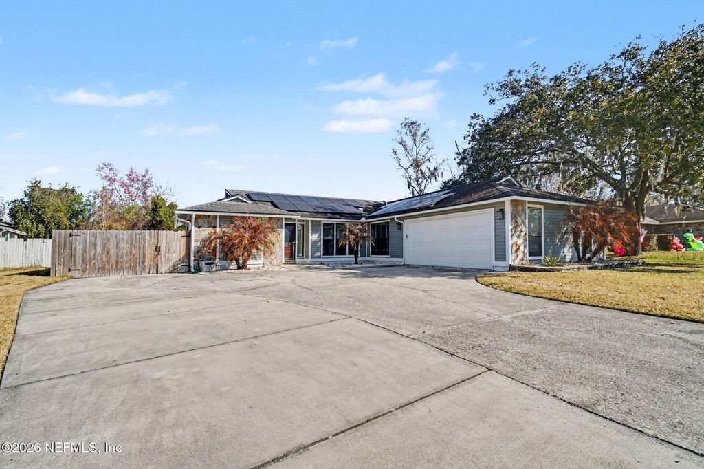 461 KEVIN Drive, Orange Park, FL 32073