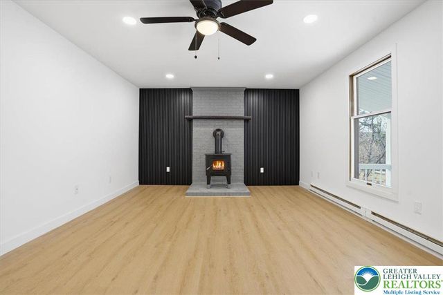 142 Towering Court, Chestnuthill Twp, PA 18353