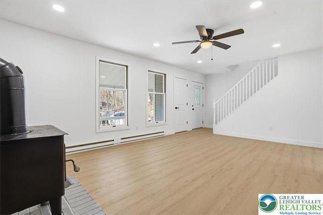 142 Towering Court, Chestnuthill Twp, PA 18353
