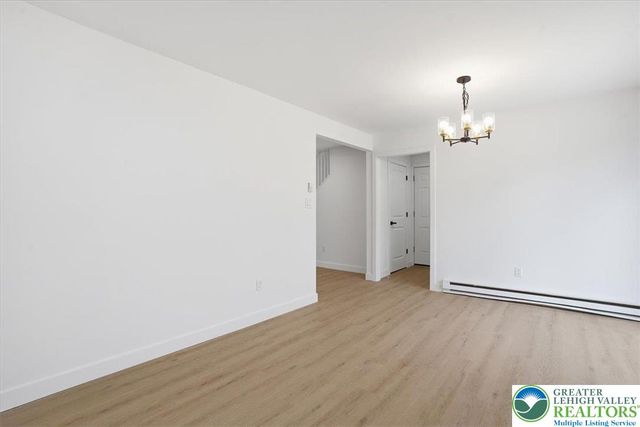 142 Towering Court, Chestnuthill Twp, PA 18353