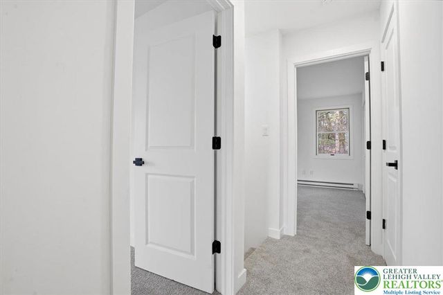 142 Towering Court, Chestnuthill Twp, PA 18353