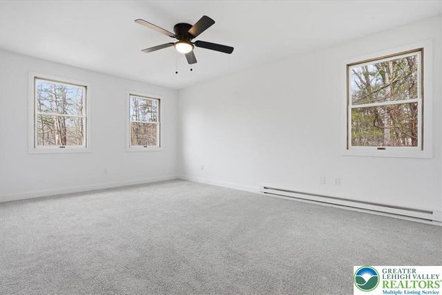 142 Towering Court, Chestnuthill Twp, PA 18353
