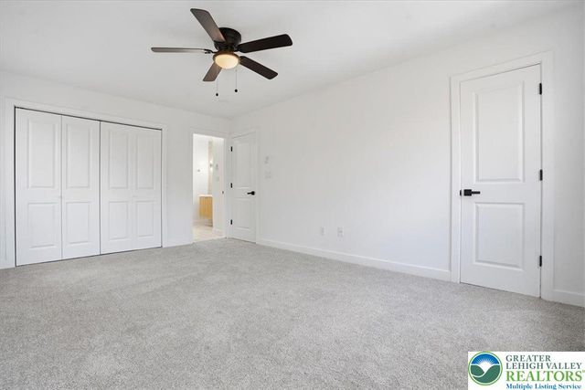 142 Towering Court, Chestnuthill Twp, PA 18353