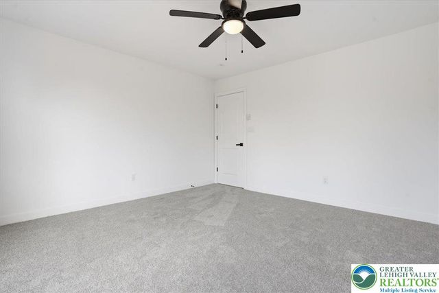 142 Towering Court, Chestnuthill Twp, PA 18353