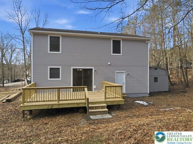 142 Towering Court, Chestnuthill Twp, PA 18353