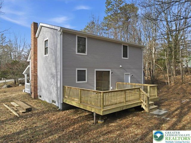 142 Towering Court, Chestnuthill Twp, PA 18353