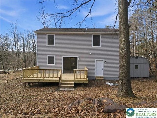 142 Towering Court, Chestnuthill Twp, PA 18353