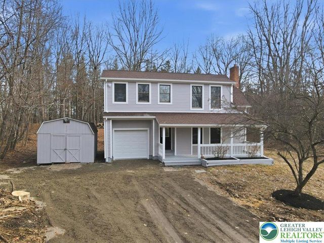 142 Towering Court, Chestnuthill Twp, PA 18353