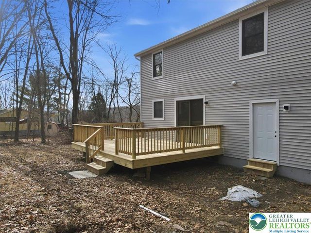 142 Towering Court, Chestnuthill Twp, PA 18353
