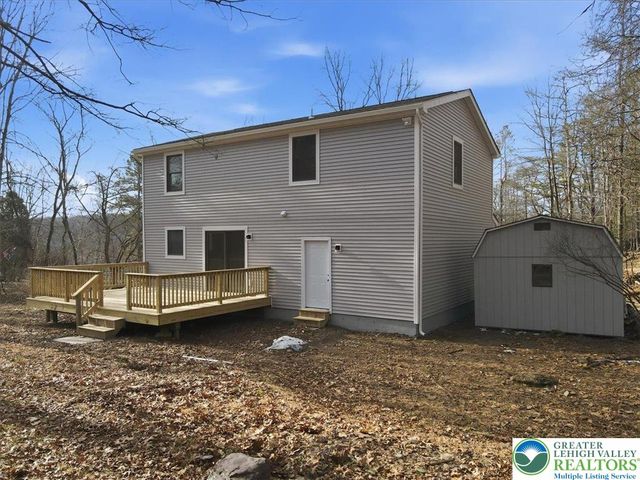 142 Towering Court, Chestnuthill Twp, PA 18353