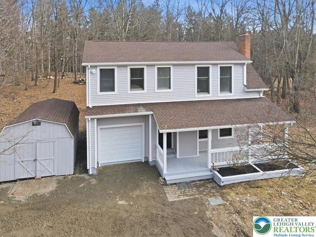 142 Towering Court, Chestnuthill Twp, PA 18353