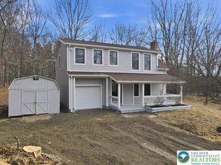 142 Towering Court, Chestnuthill Twp, PA 18353