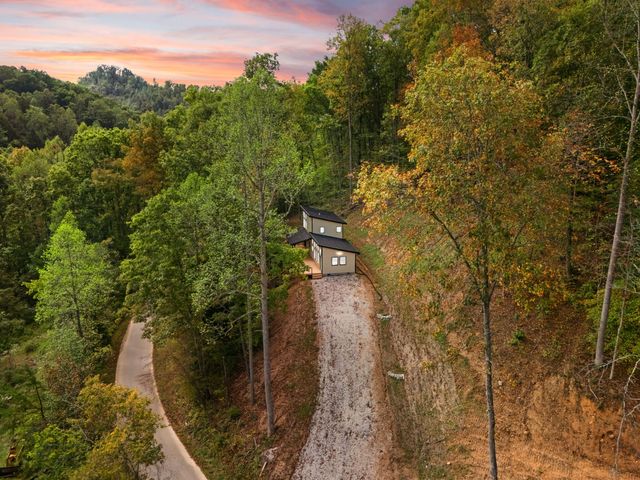 116 Barkers Branch Road, Stanton, KY 40380