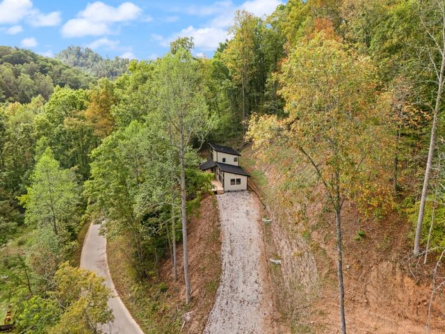 116 Barkers Branch Road, Stanton, KY 40380