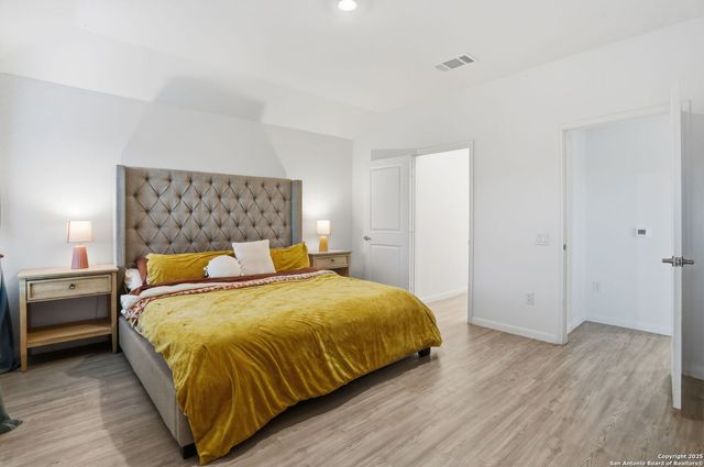 634 Bean, San Antonio, TX 78221