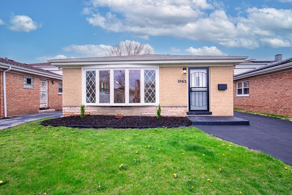 1042 W 109th Place, Chicago, IL 60643