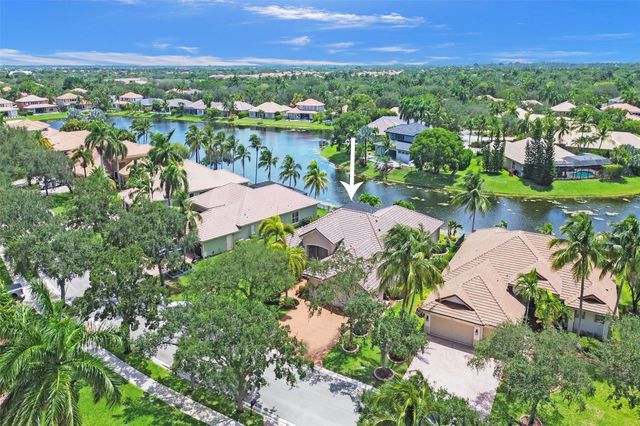6748 NW 110th Way, Parkland, FL 33076