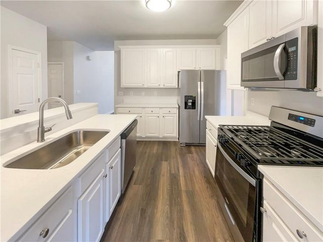 1817 Lake Cove SW Drive, Atlanta, GA 30331