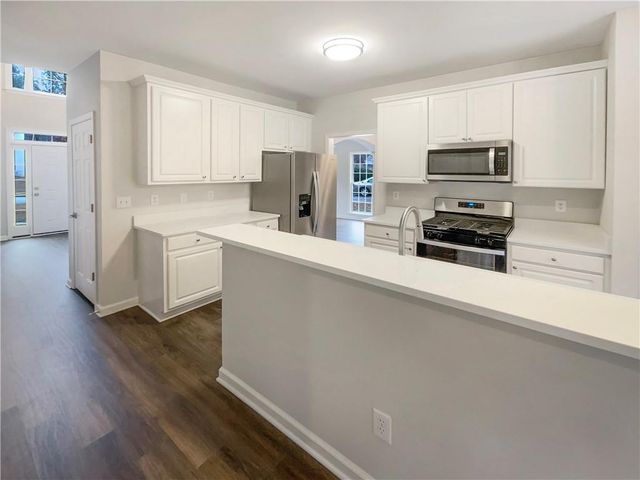 1817 Lake Cove SW Drive, Atlanta, GA 30331