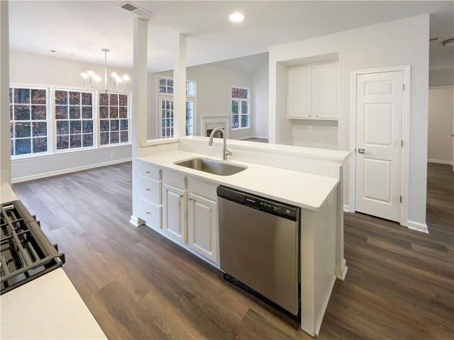 1817 Lake Cove SW Drive, Atlanta, GA 30331