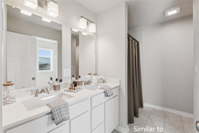 1104 Sunflower Lane, Pella, IA 50219