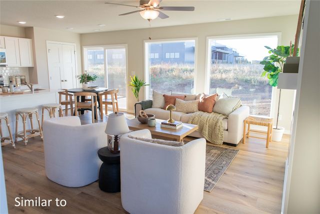 1104 Sunflower Lane, Pella, IA 50219