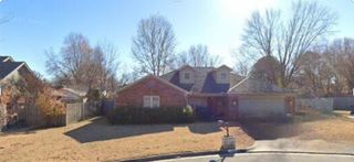 1529 E Devonshire Place, Fayetteville, AR 72703
