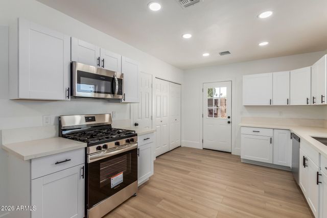 1743 W VERDE Lane, Phoenix, AZ 85015