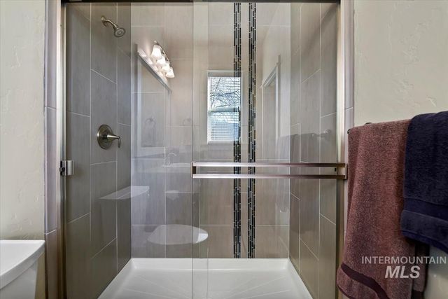 6374 W Mystic Cove Place, Garden City, ID 83714