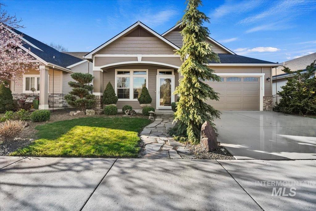 6374 W Mystic Cove Place, Garden City, ID 83714