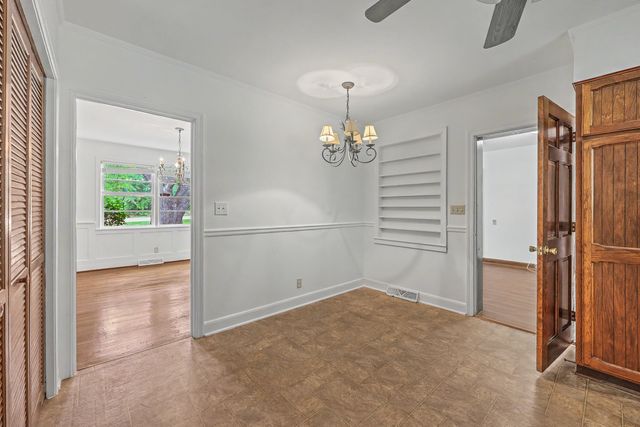 1611 Bacons Bridge Road, Summerville, SC 29485