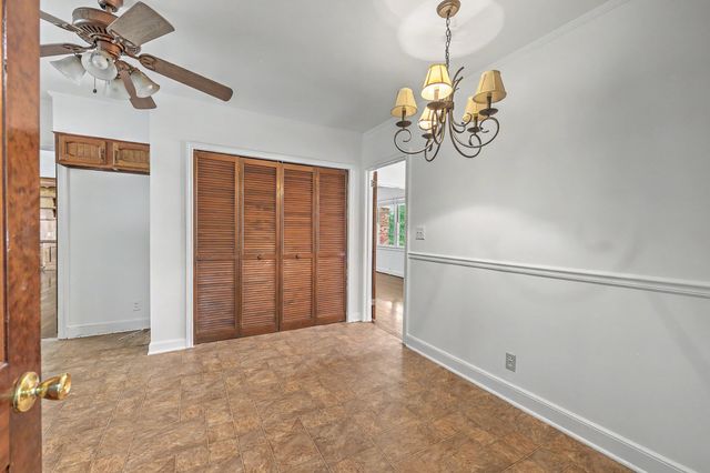 1611 Bacons Bridge Road, Summerville, SC 29485