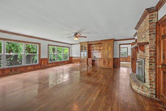 1611 Bacons Bridge Road, Summerville, SC 29485