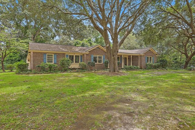 1611 Bacons Bridge Road, Summerville, SC 29485