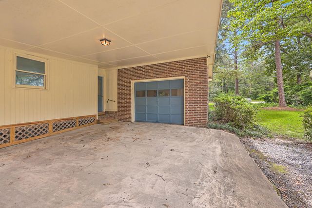 1611 Bacons Bridge Road, Summerville, SC 29485