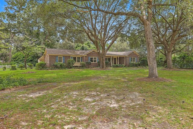1611 Bacons Bridge Road, Summerville, SC 29485