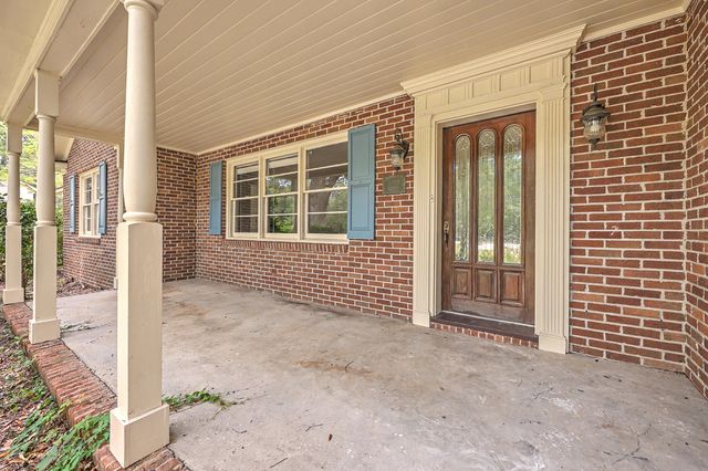 1611 Bacons Bridge Road, Summerville, SC 29485
