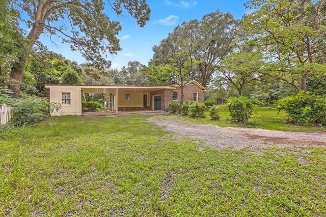 1611 Bacons Bridge Road, Summerville, SC 29485