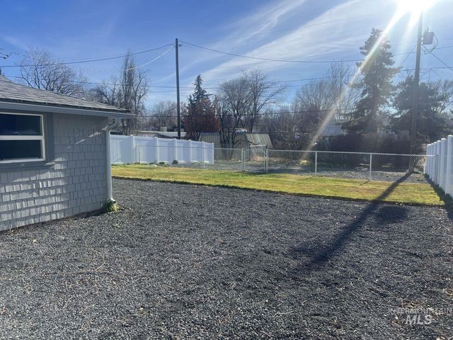 417 W 5th Ave, Jerome, ID 83338