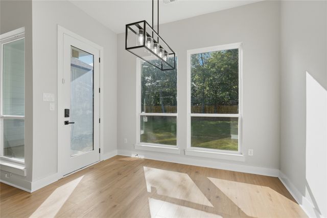 4323 Metropolitan Avenue, Dallas, TX 75210