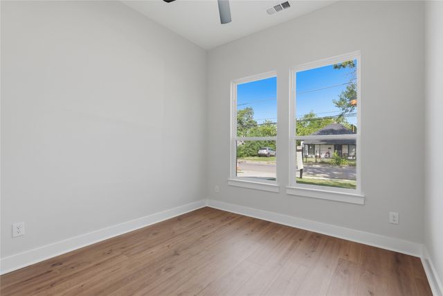 4323 Metropolitan Avenue, Dallas, TX 75210